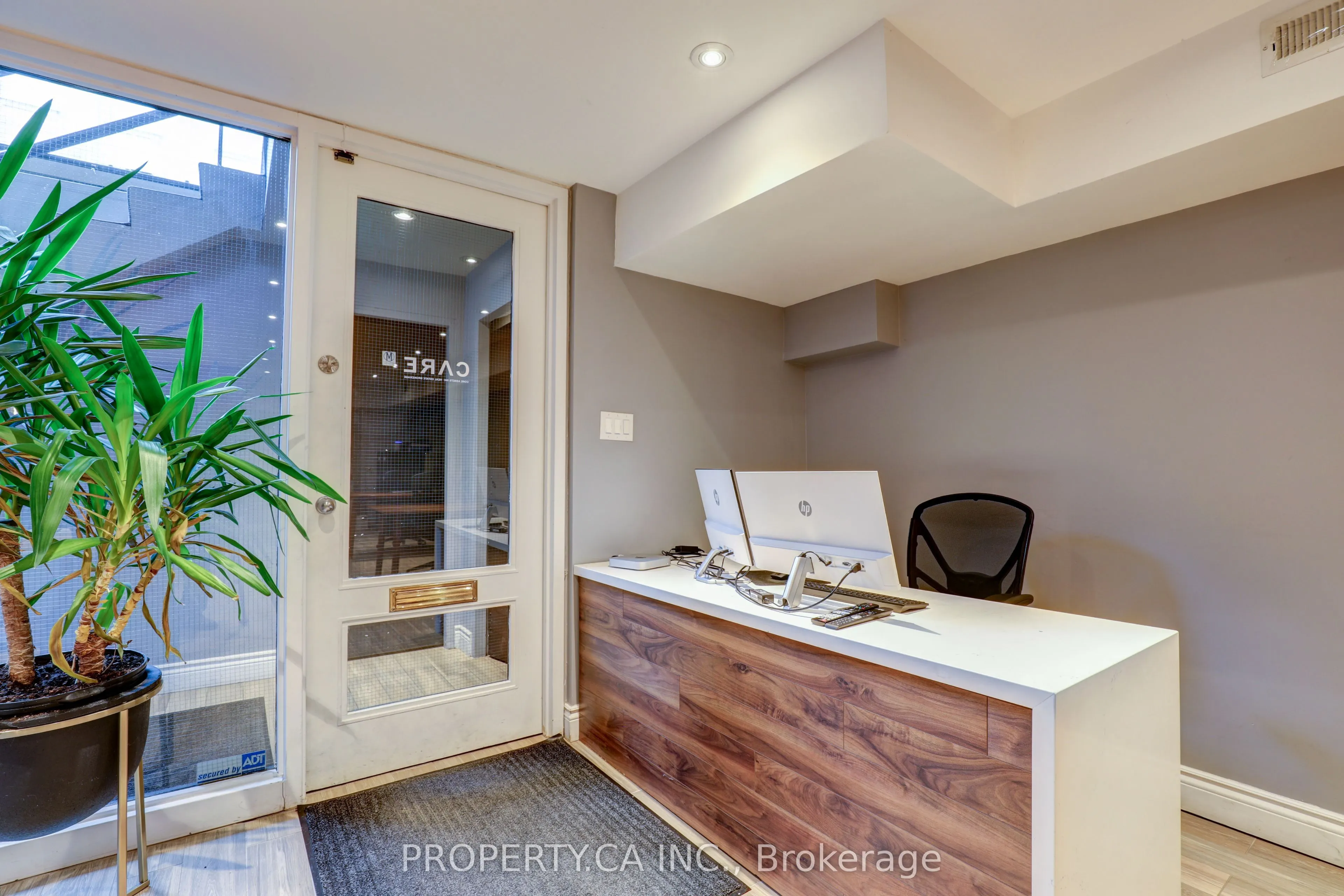 142 King Street E, #Main & Lower