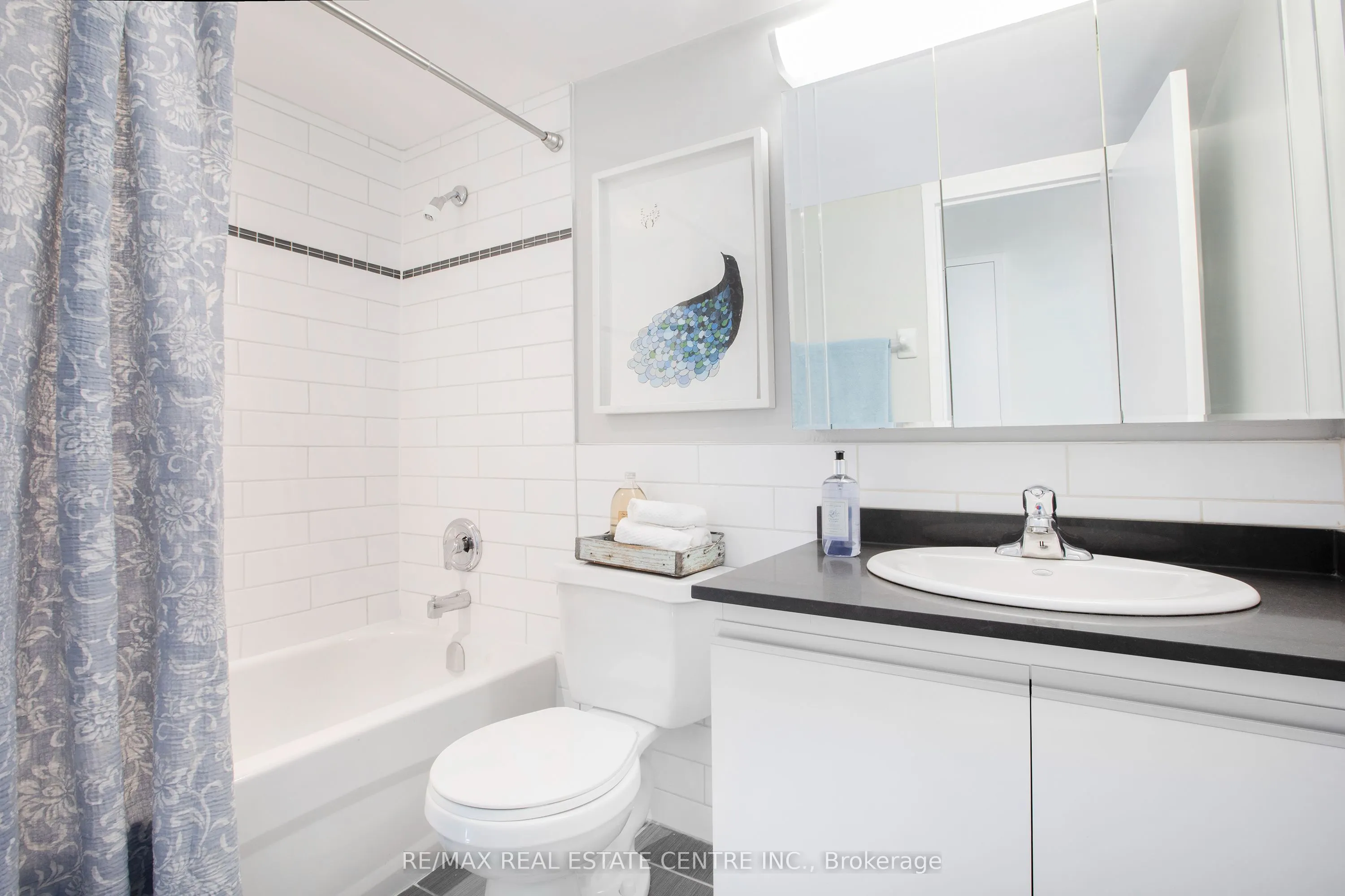 50 Graydon Hall Drive, #1015