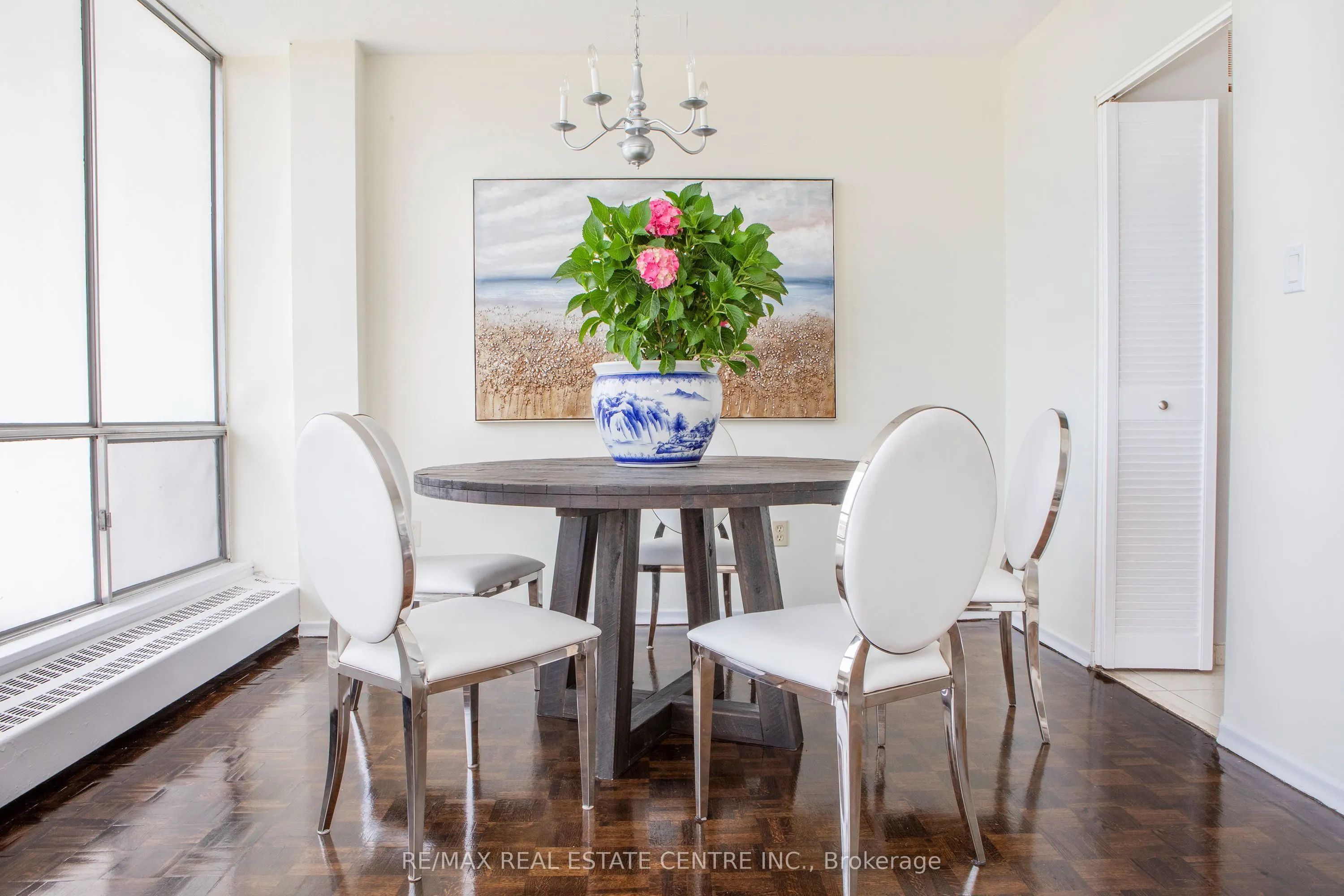 50 Graydon Hall Drive, #1015