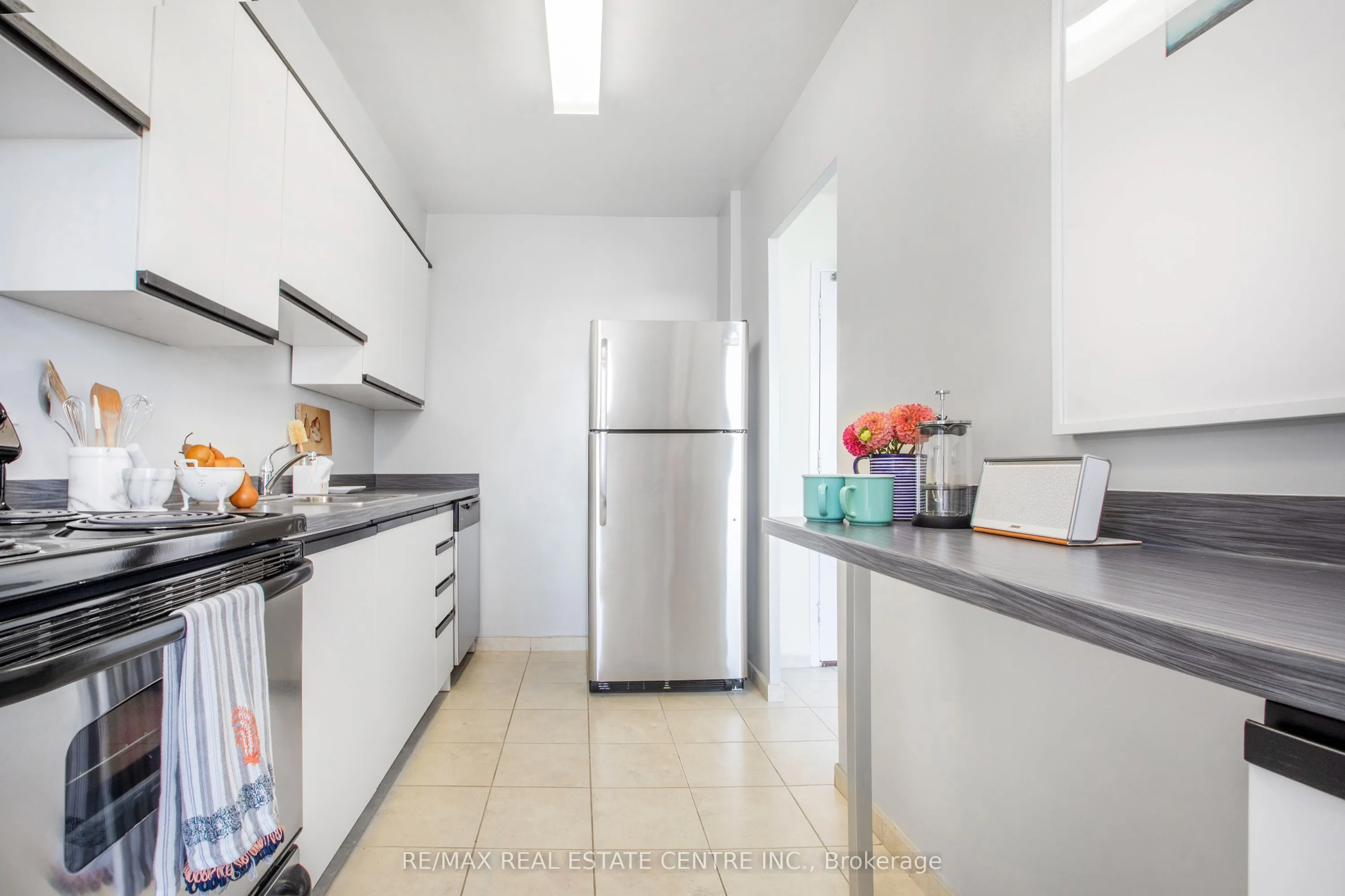 50 Graydon Hall Drive, #1015