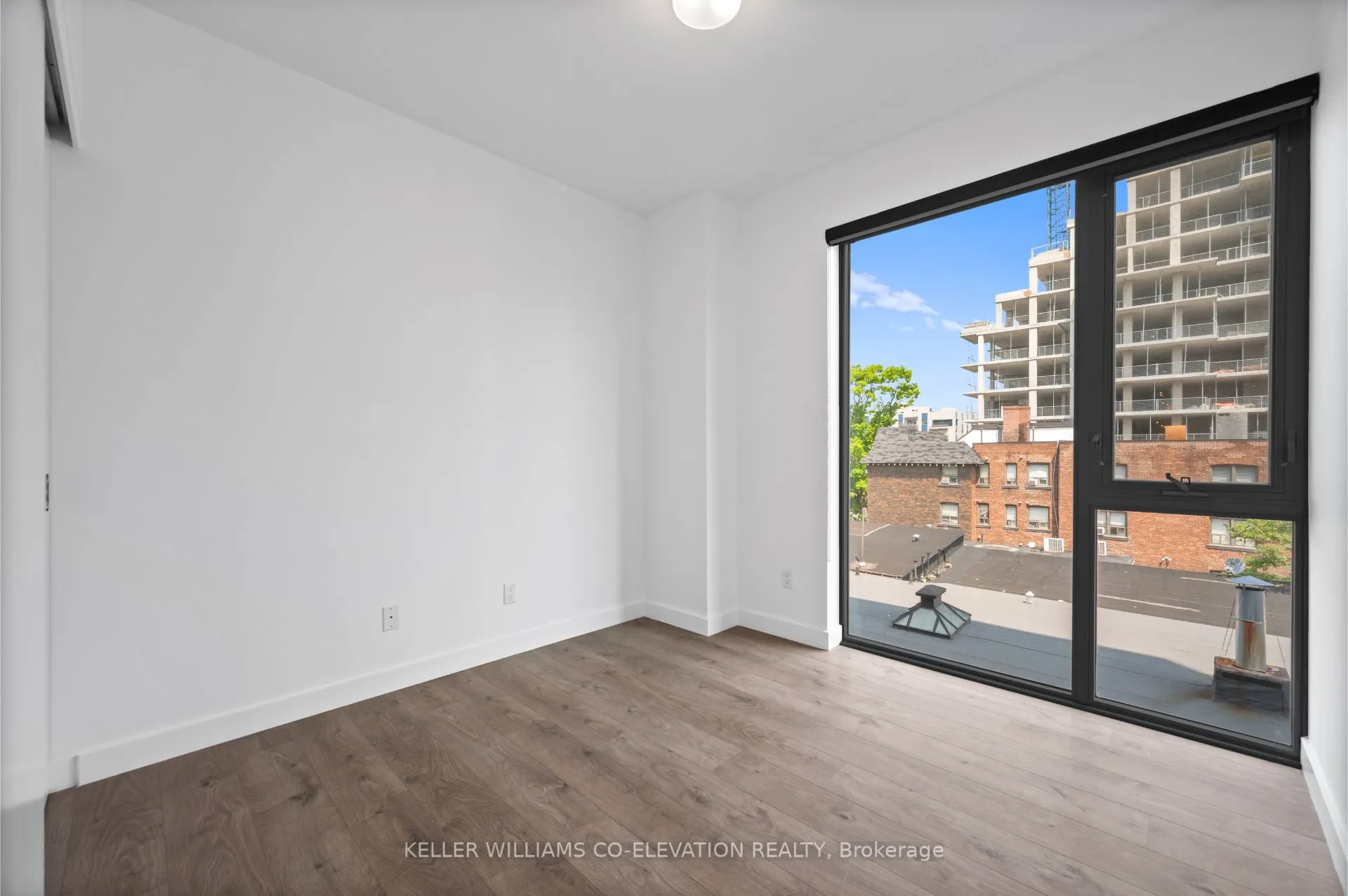 109 Vaughan Road, #406