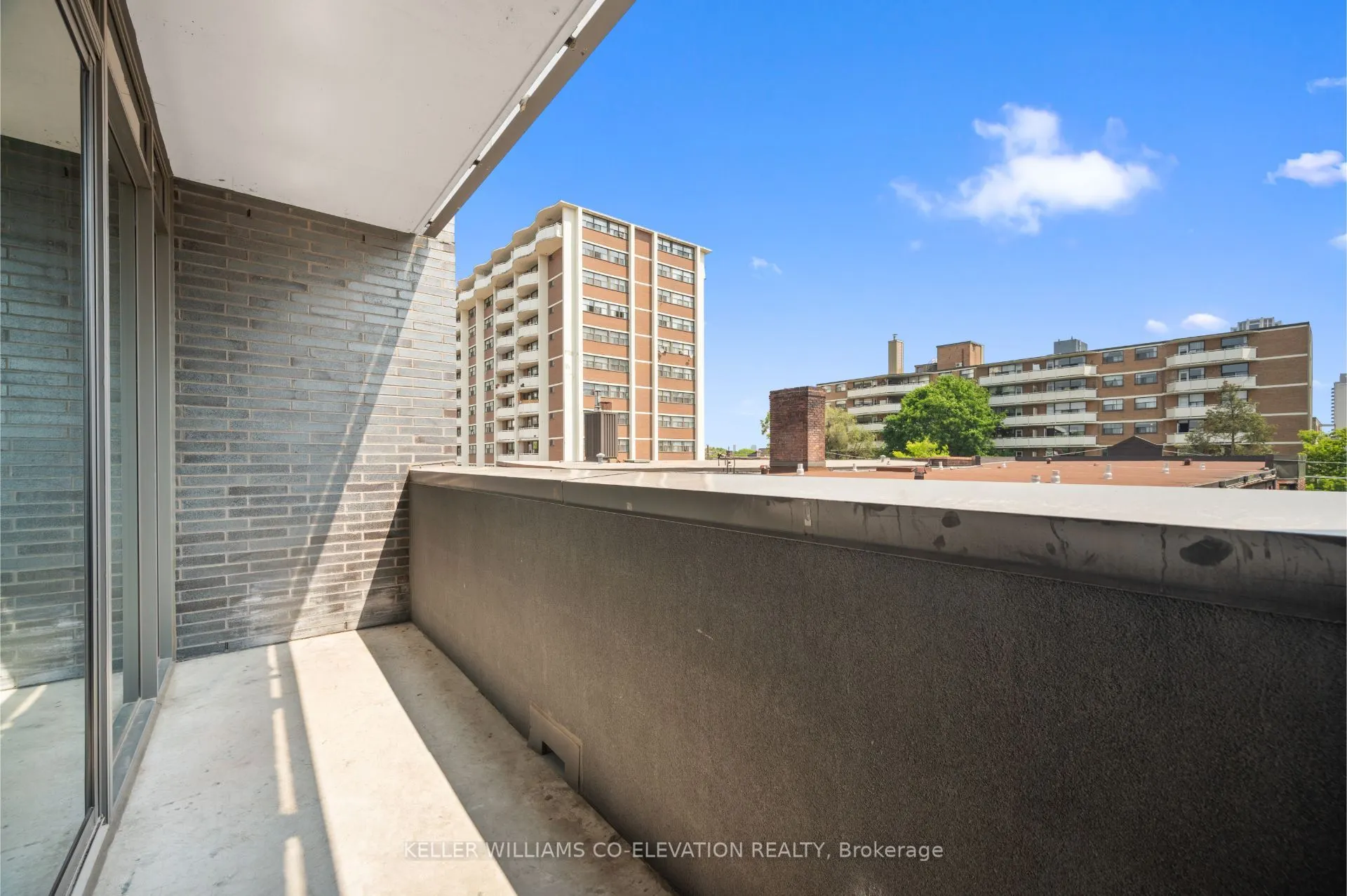 109 Vaughan Road, #406