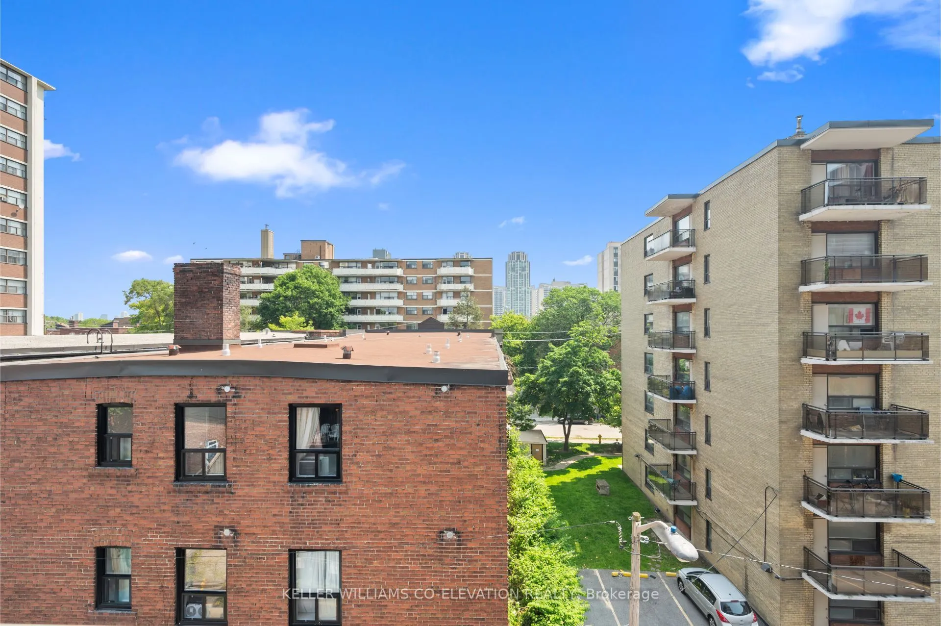 109 Vaughan Road, #406