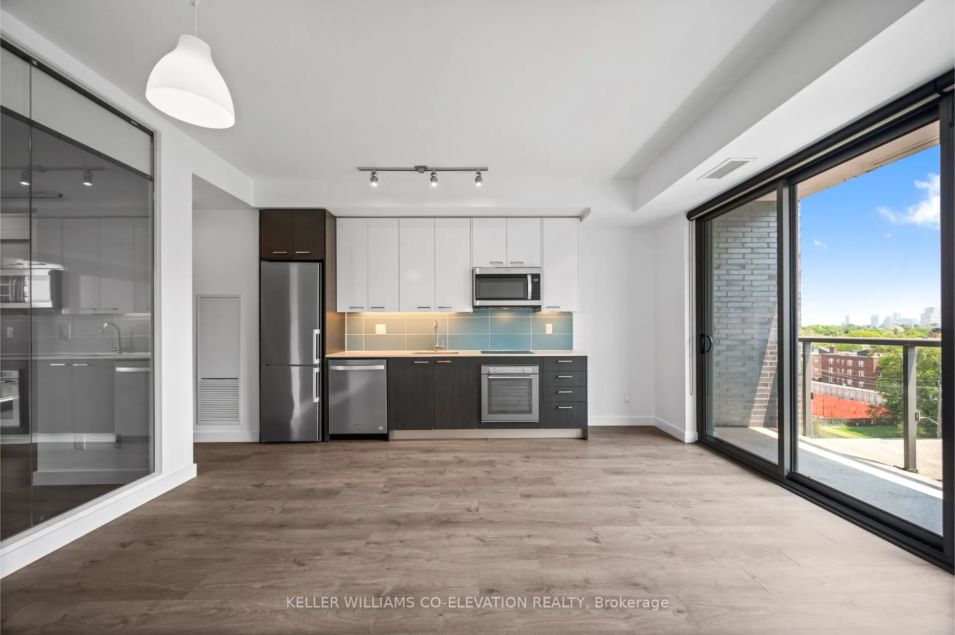 109 Vaughan Road, #707