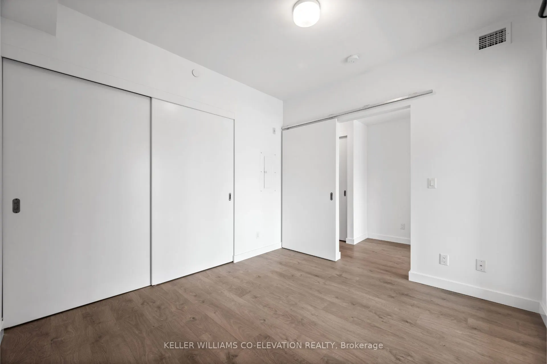 109 Vaughan Road, #707