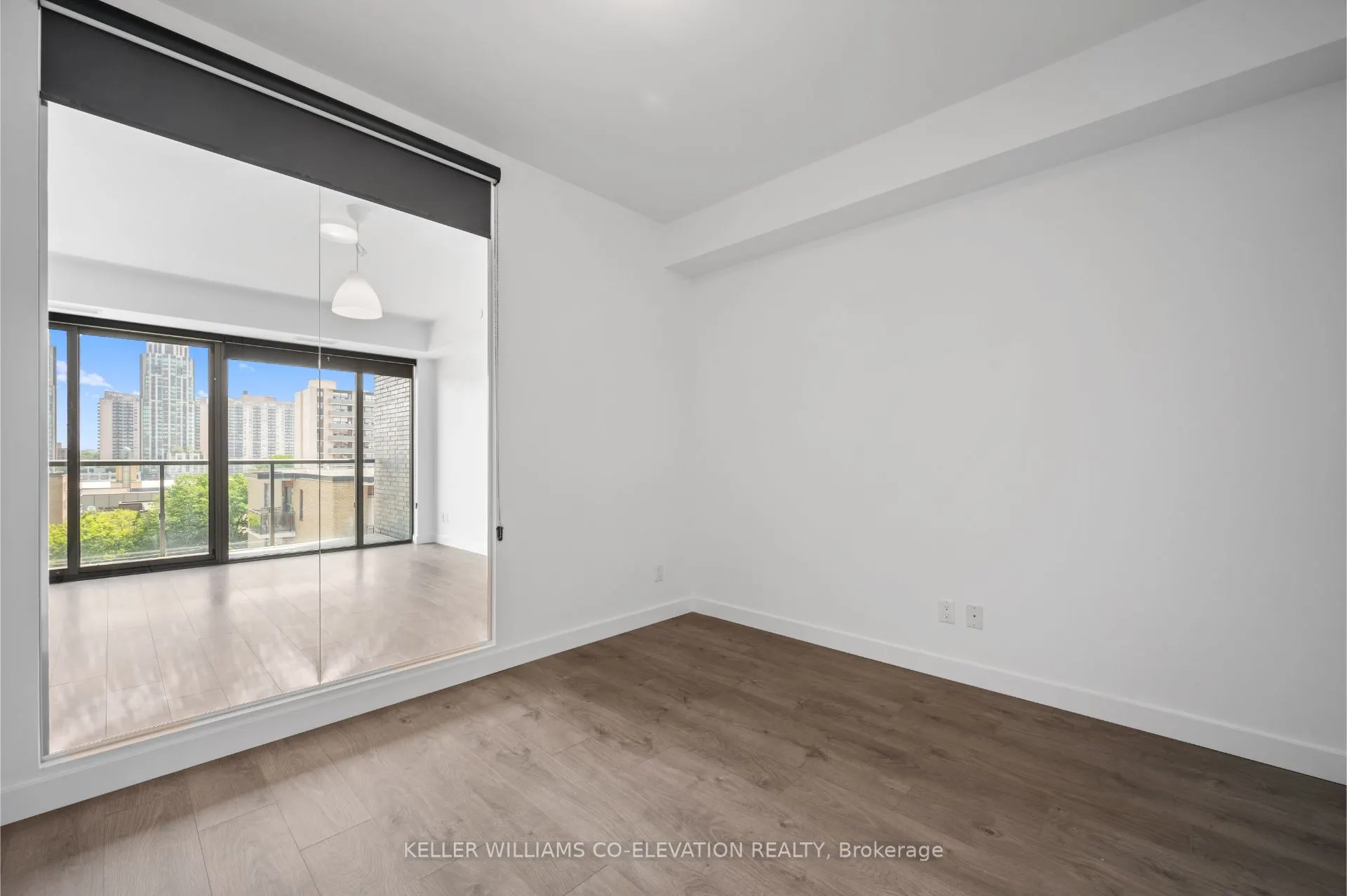 109 Vaughan Road, #707