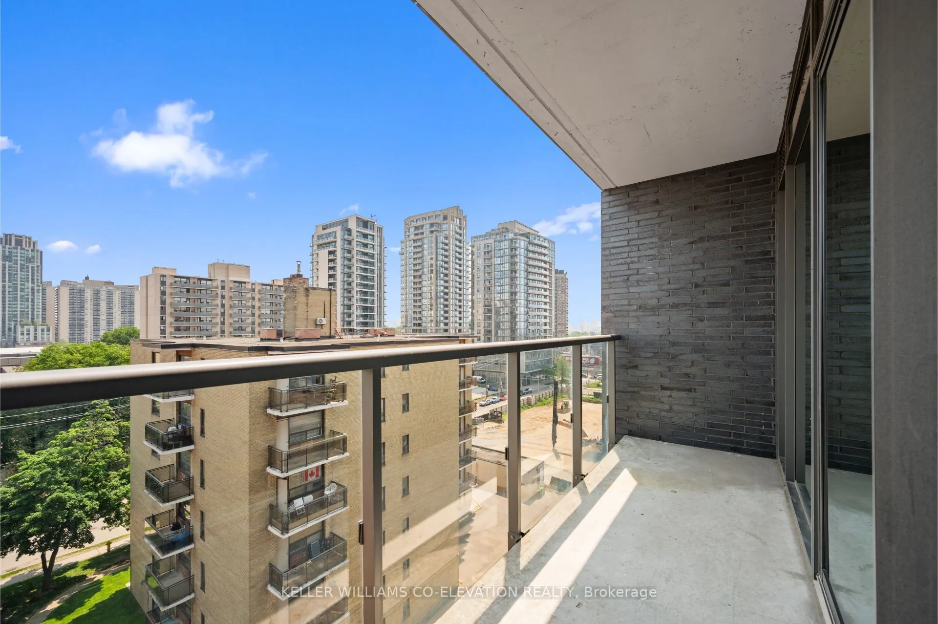 109 Vaughan Road, #707