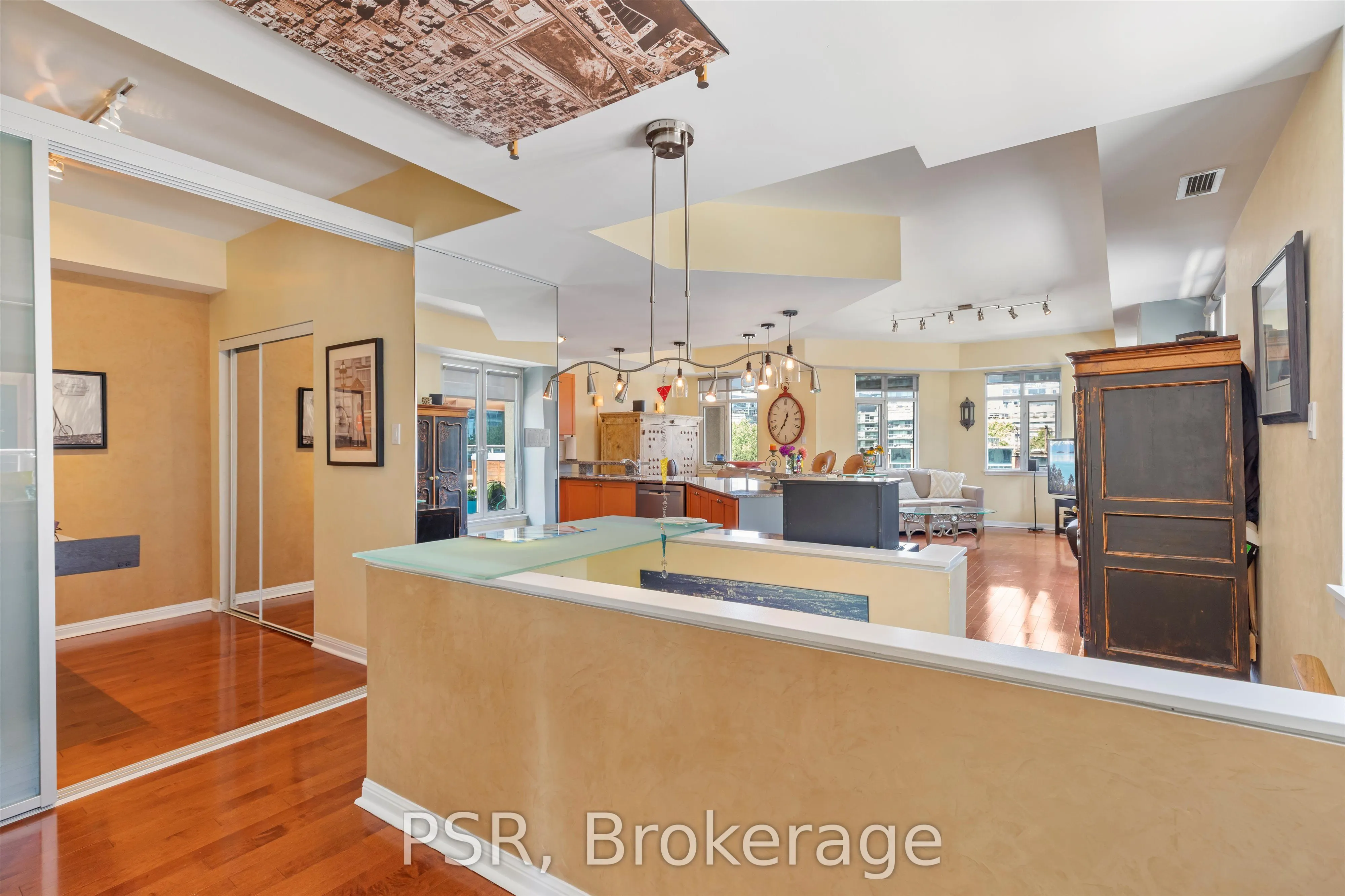 550 Front Street W, #620