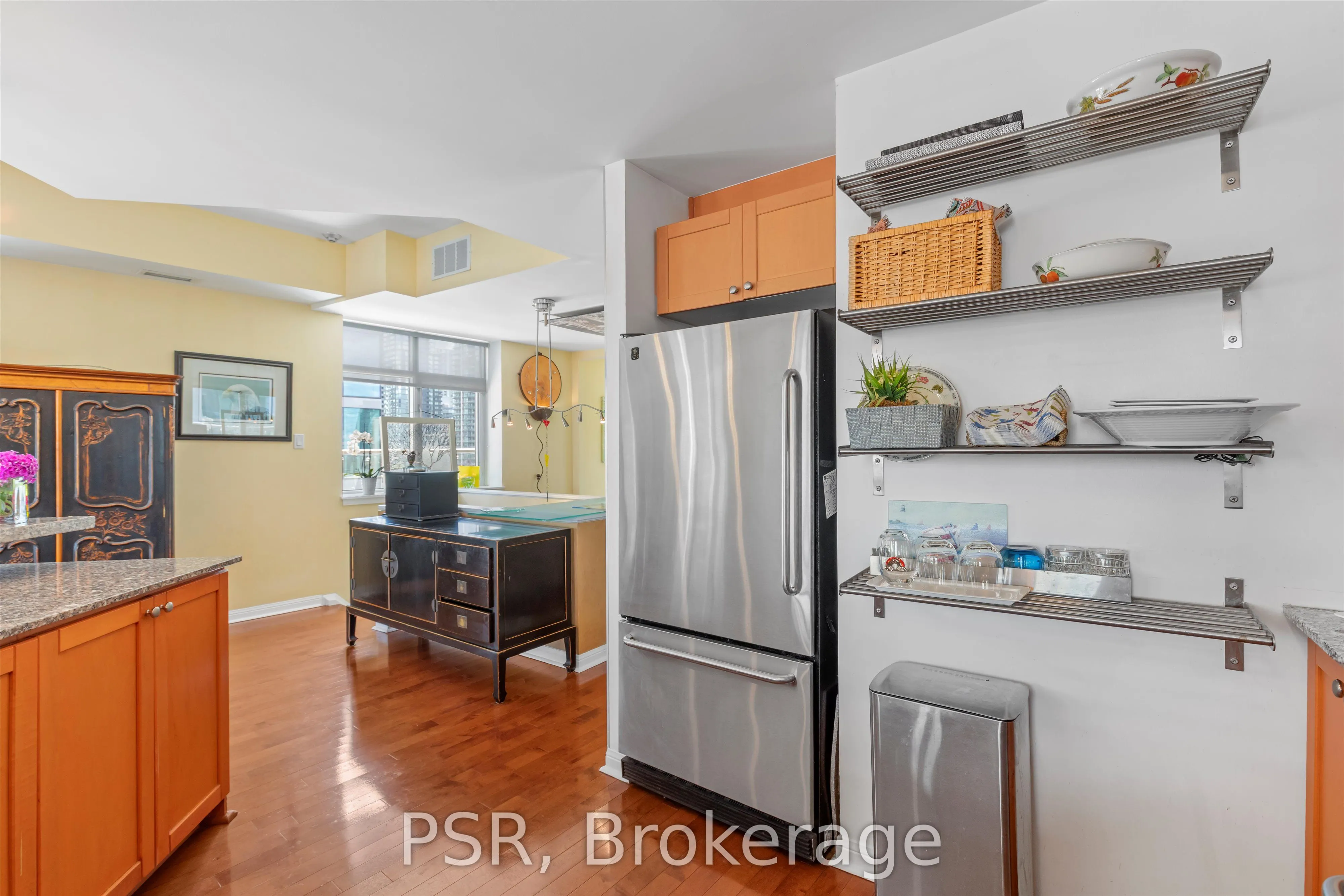 550 Front Street W, #620