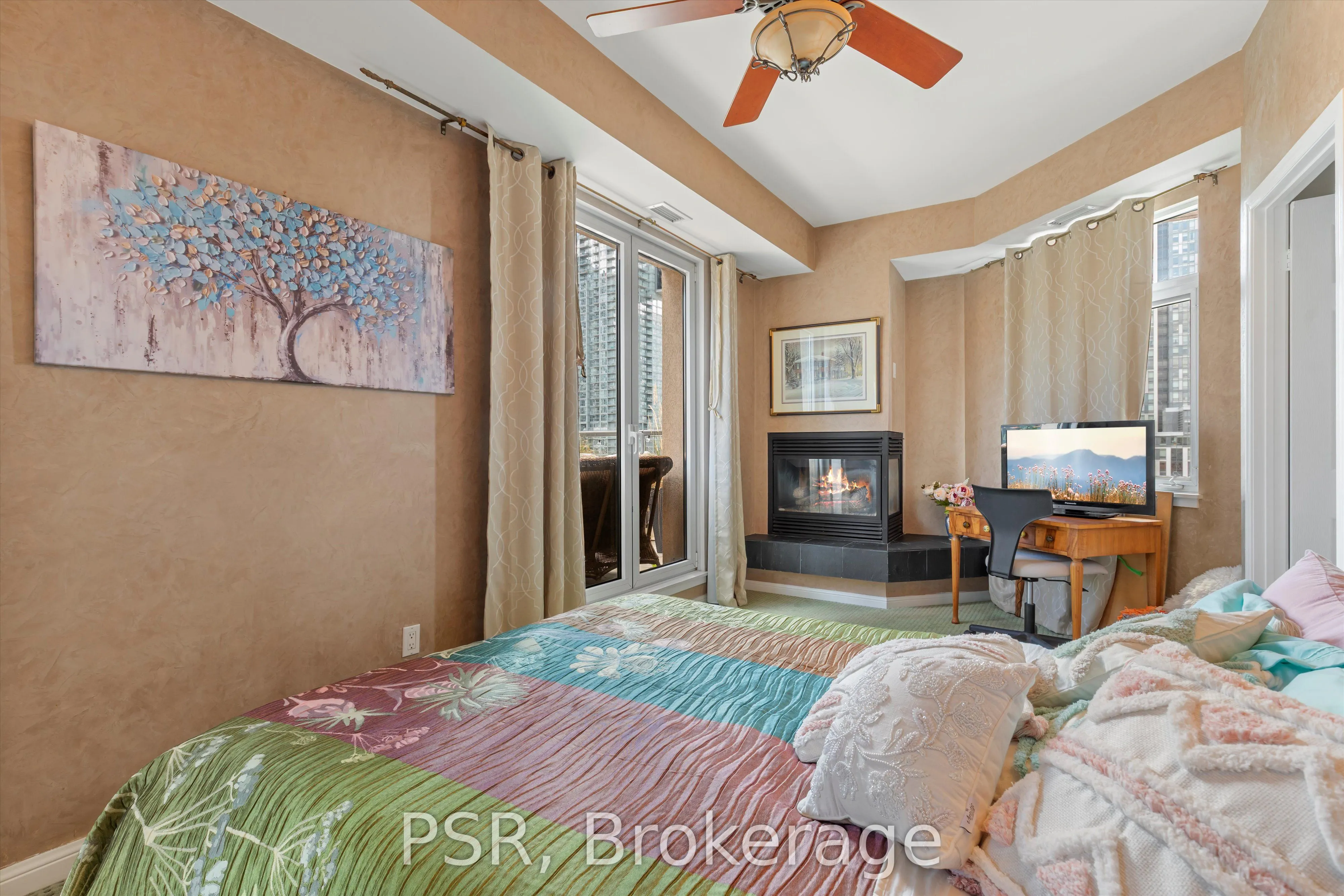 550 Front Street W, #620