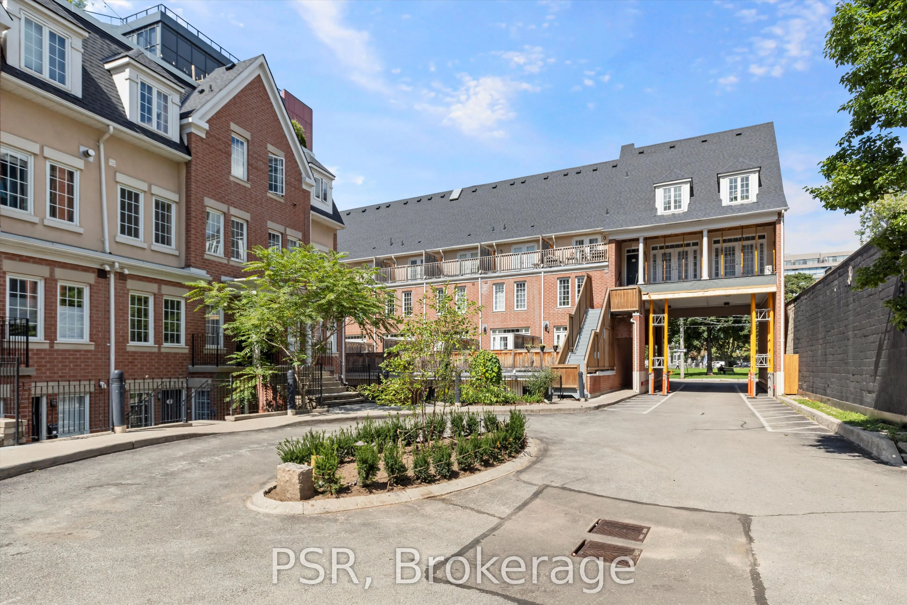 550 Front Street W, #620