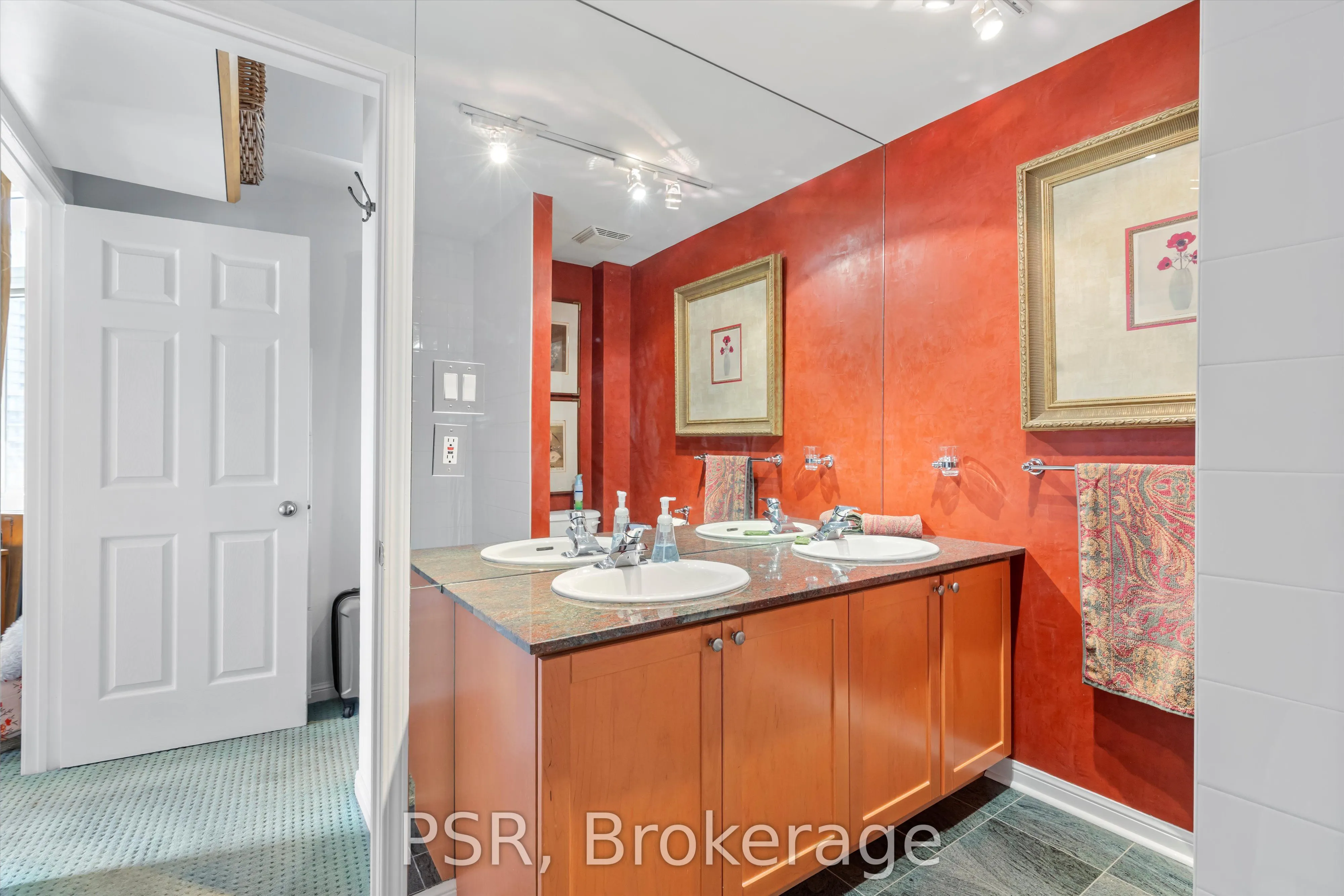 550 Front Street W, #620