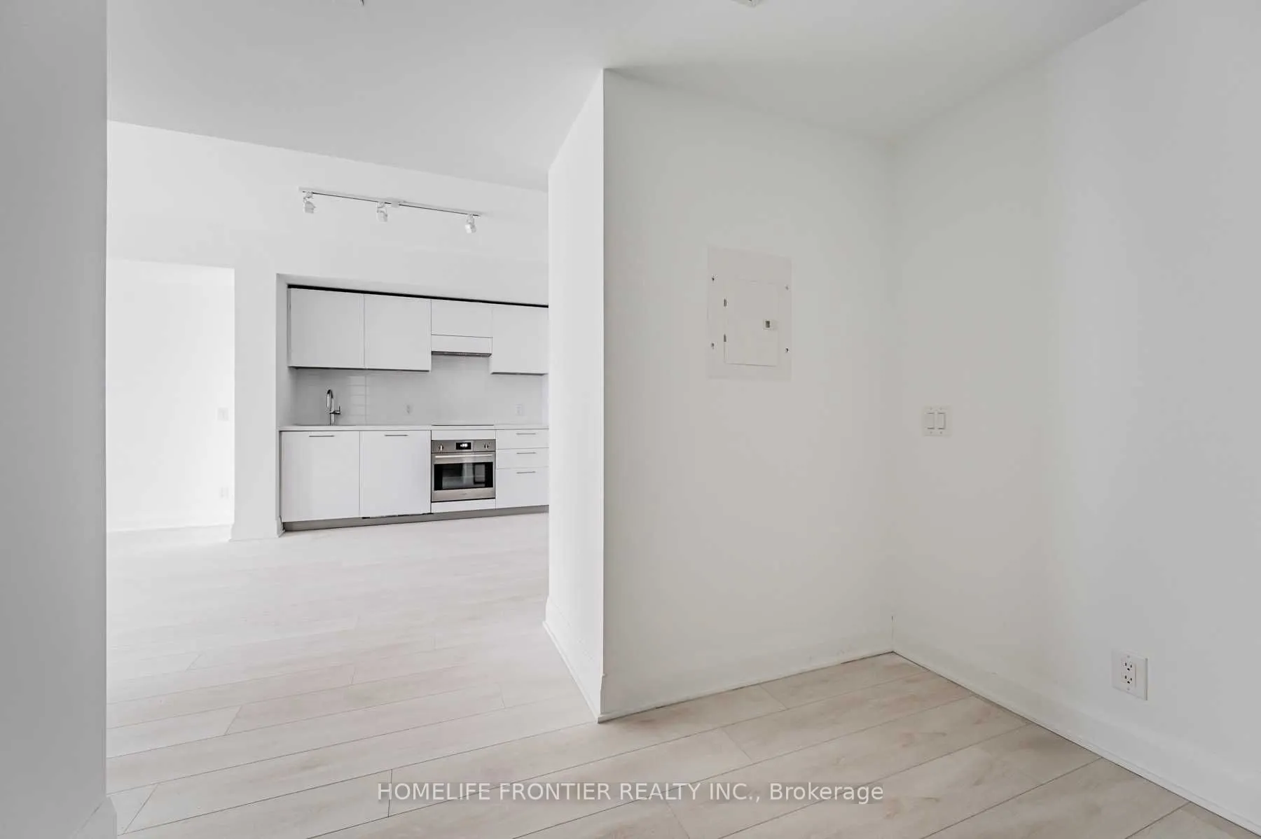 33 Frederick Todd Way, #516