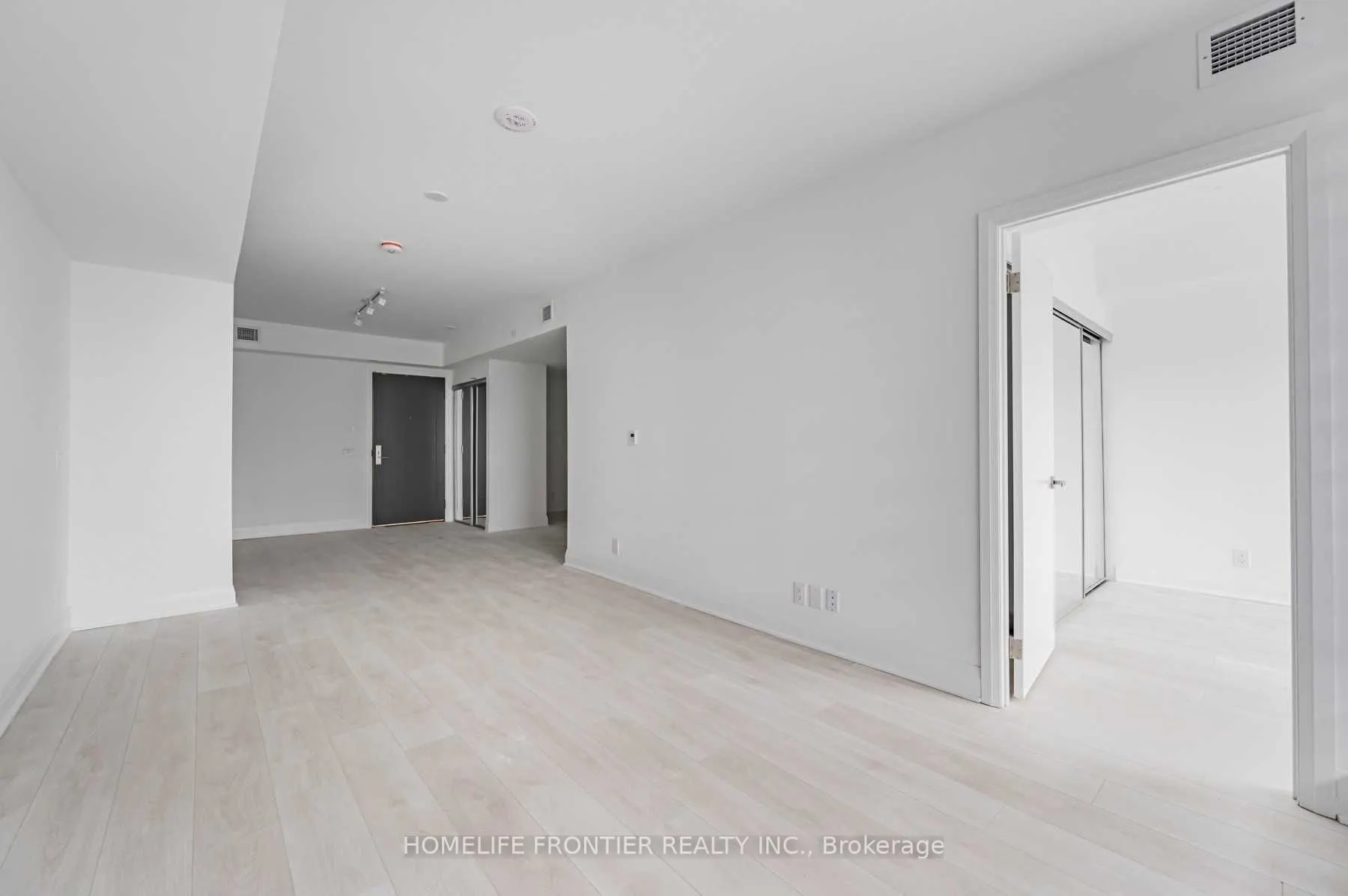 33 Frederick Todd Way, #516
