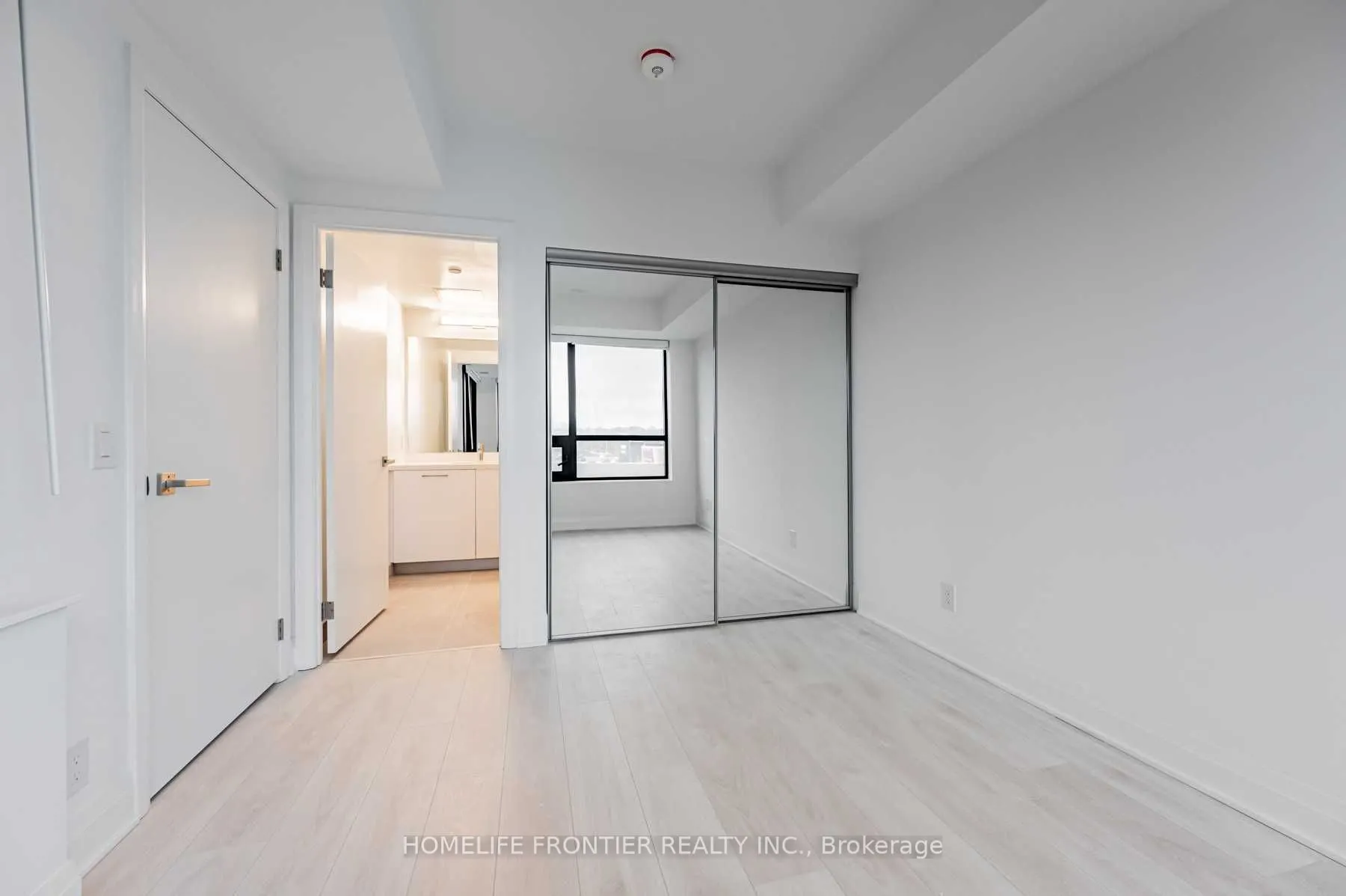 33 Frederick Todd Way, #516