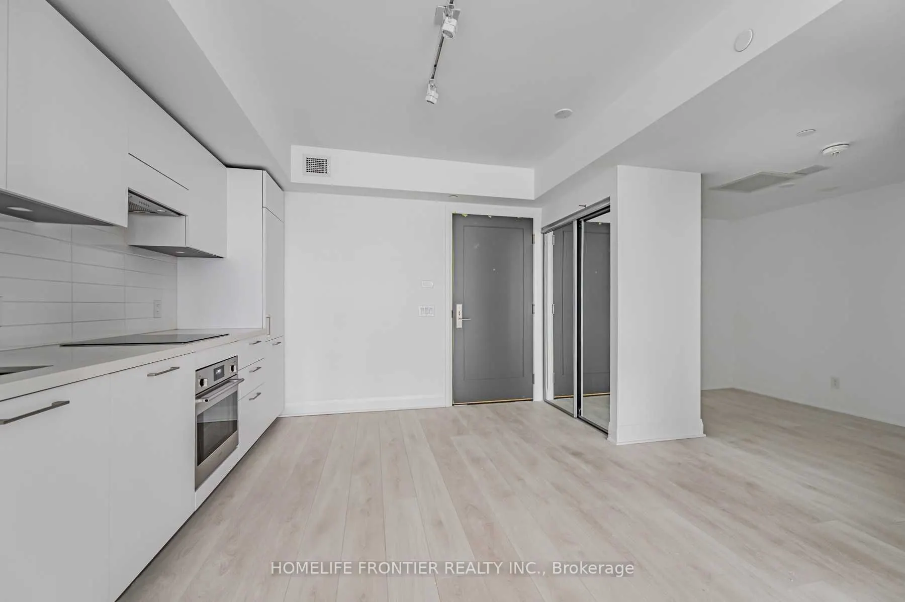 33 Frederick Todd Way, #516