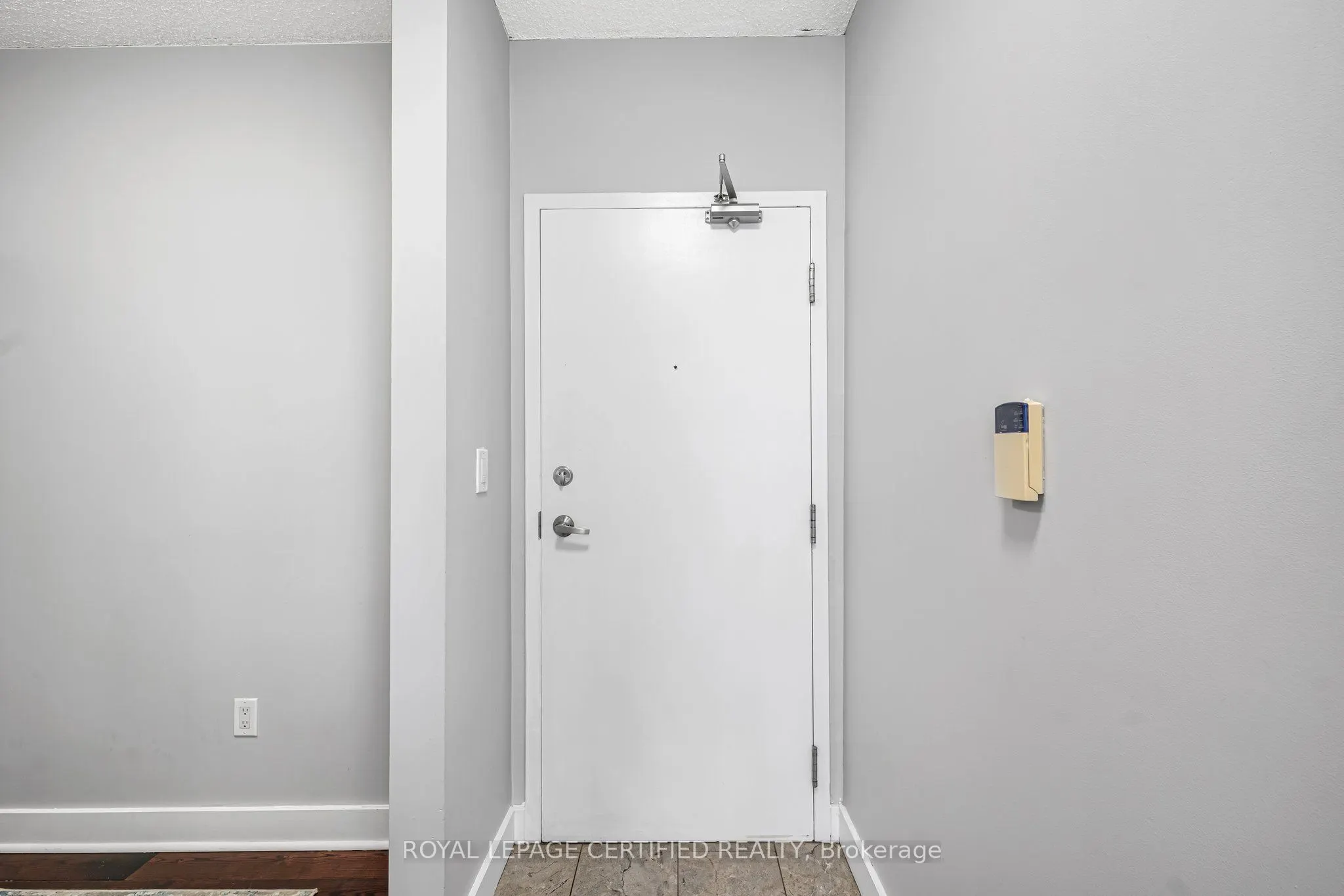 10 Navy Wharf Court, #4106