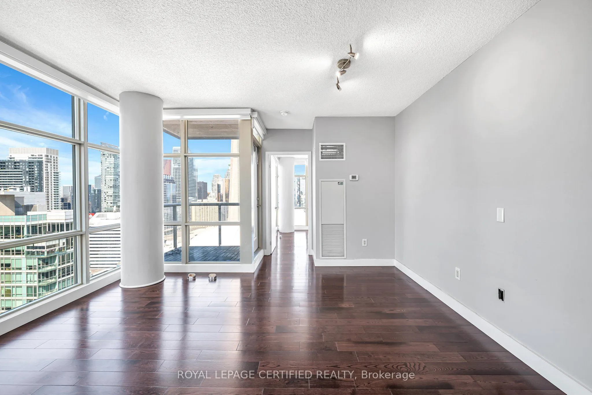 10 Navy Wharf Court, #4106