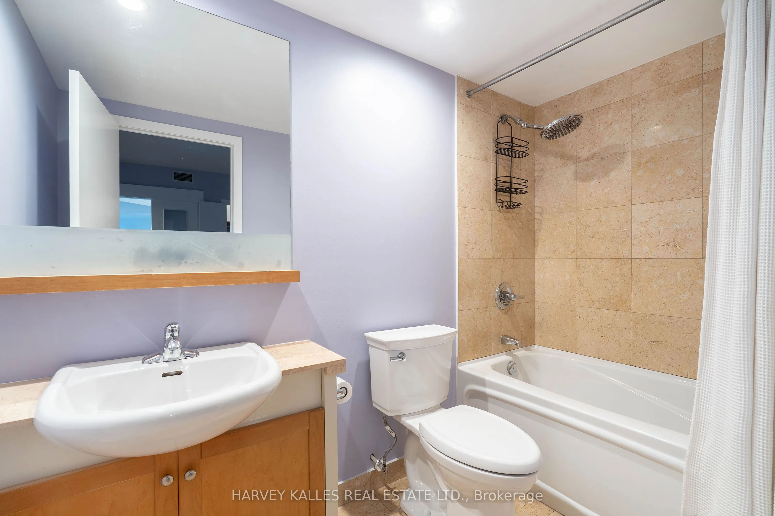 218 Queens Quay, #502