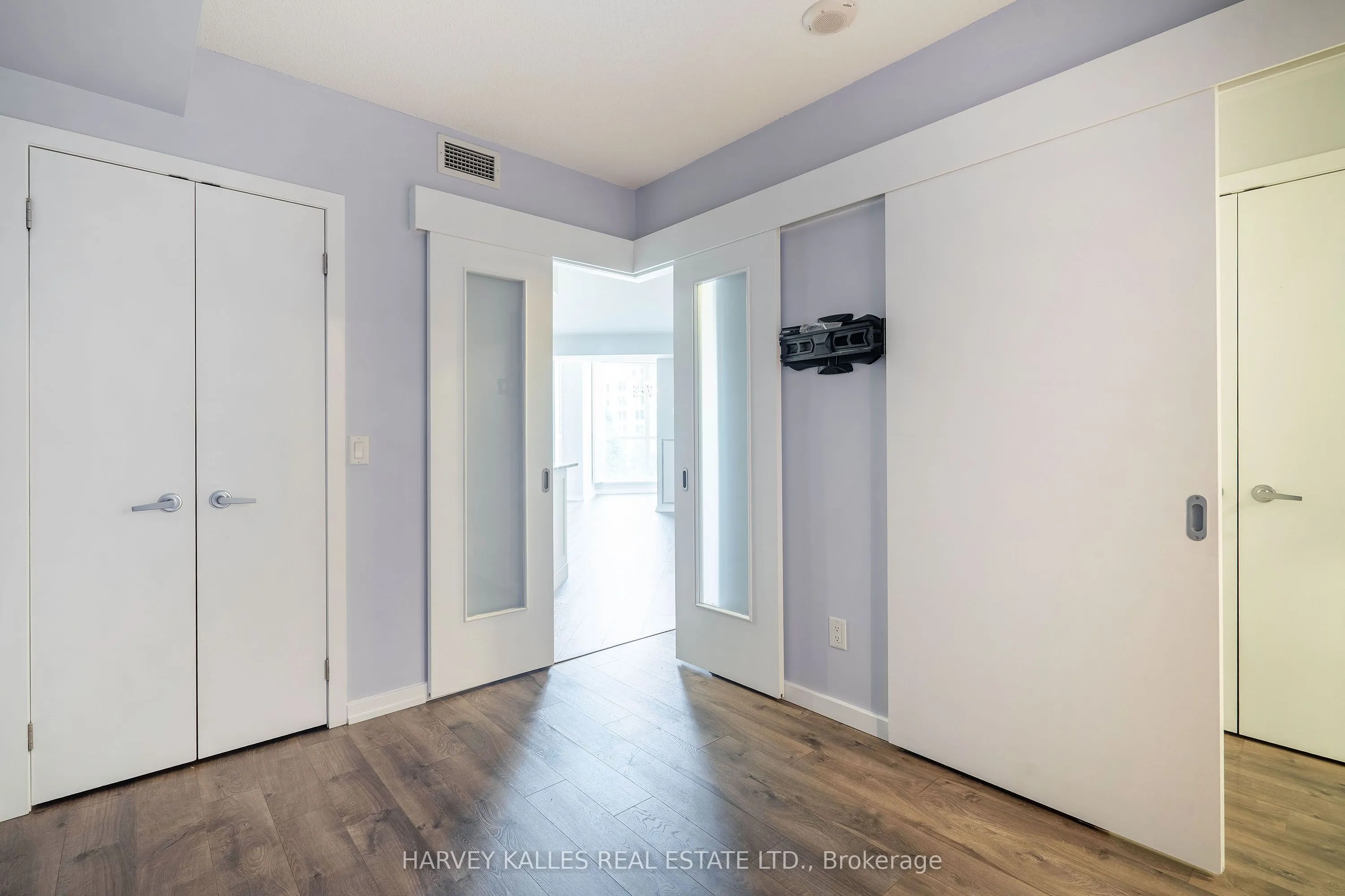 218 Queens Quay, #502