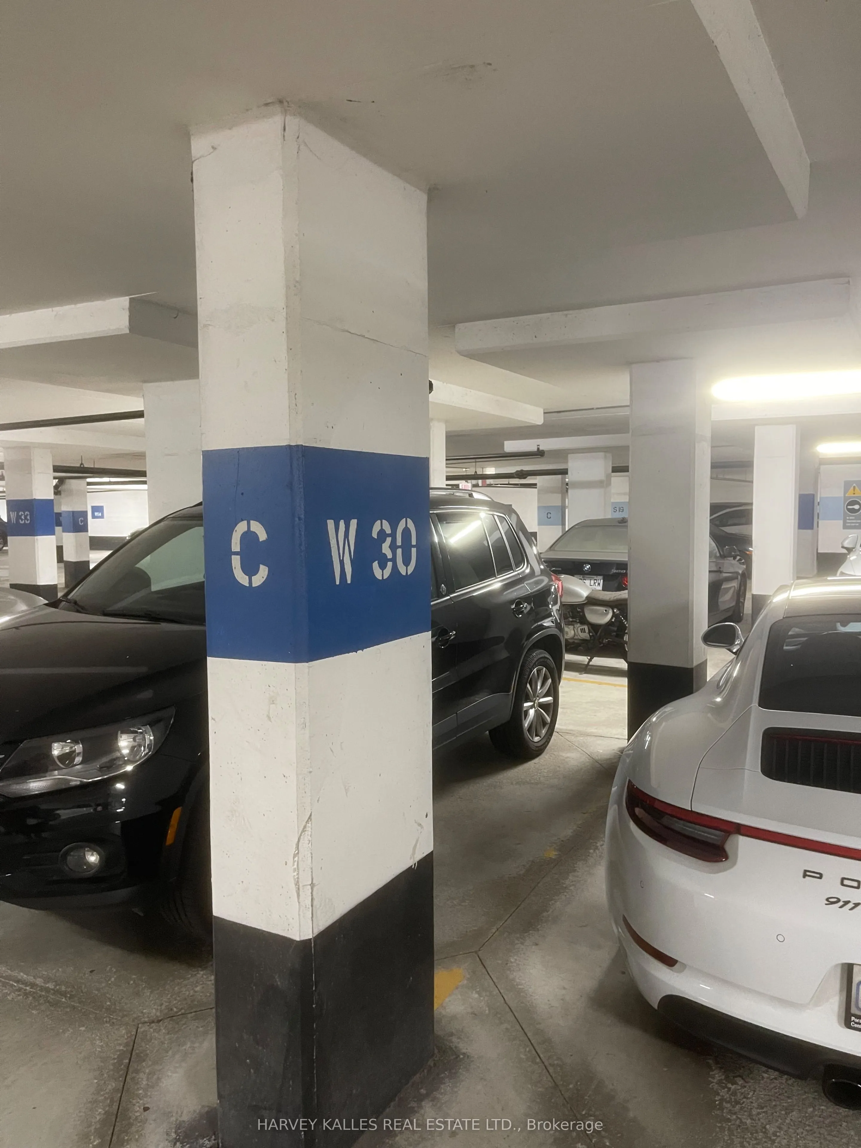 218 Queens Quay, #502