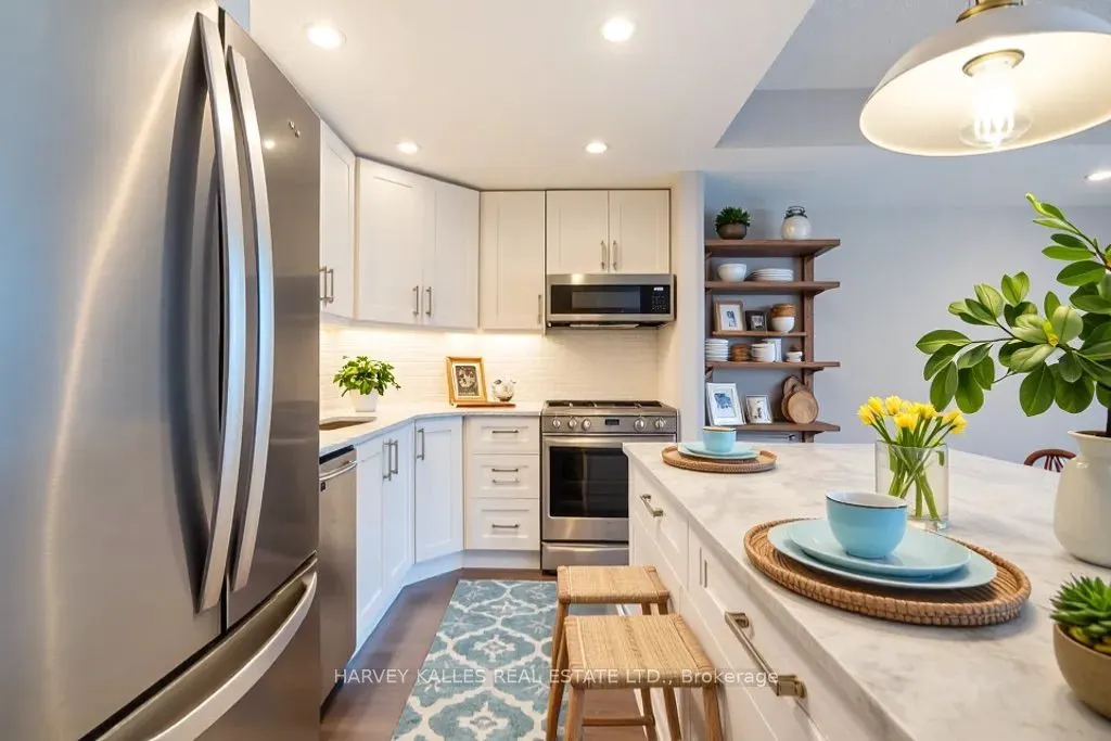 218 Queens Quay, #502