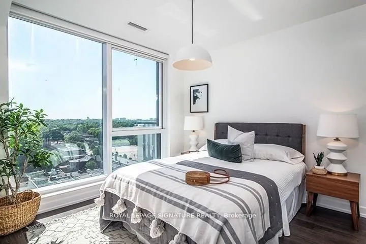 18 Erskine Avenue, #3502