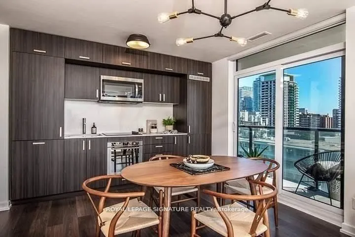 18 Erskine Avenue, #3502