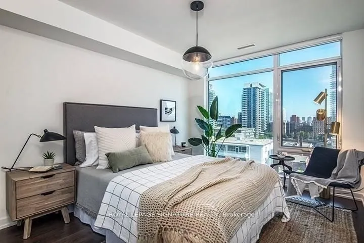 18 Erskine Avenue, #3502