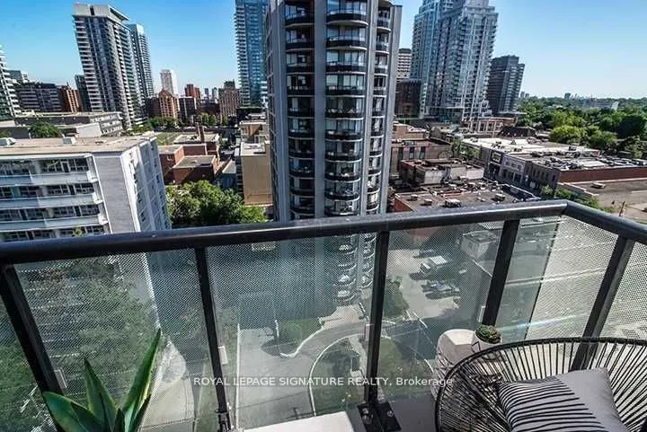 18 Erskine Avenue, #3502