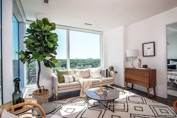 18 Erskine Avenue, #3502
