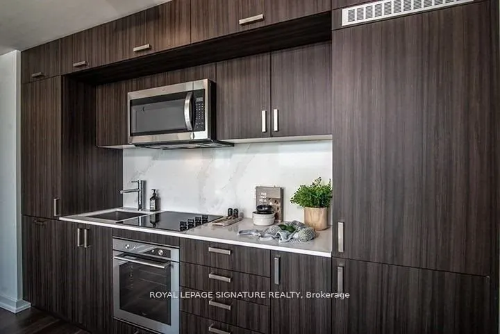 18 Erskine Avenue, #3502