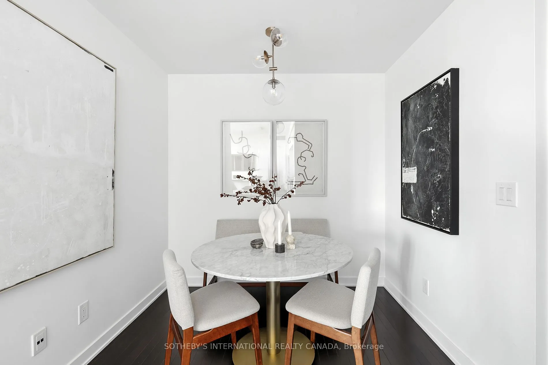 110 Charles Street E, #4207