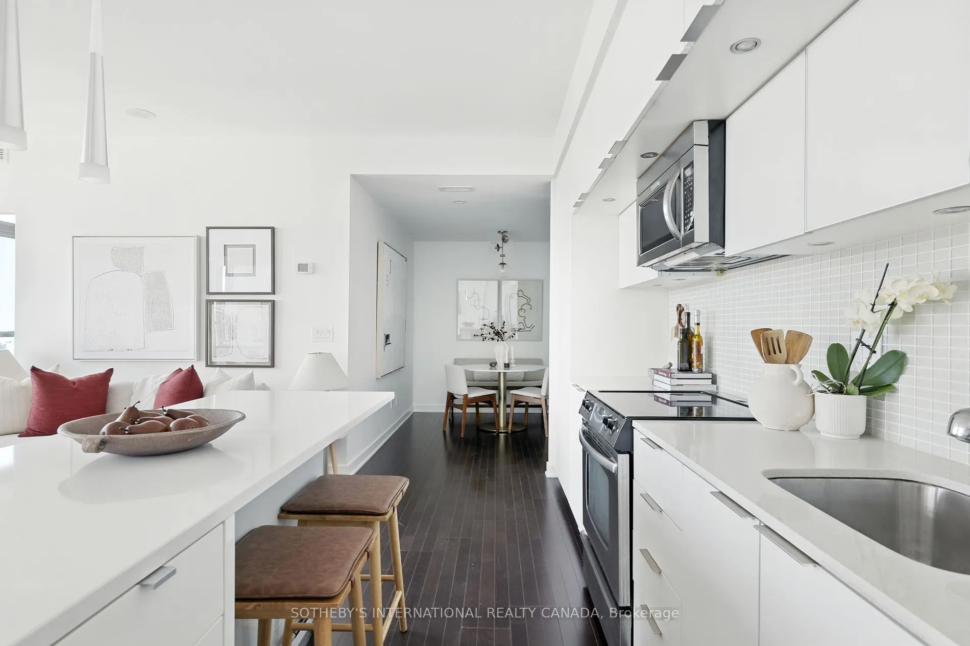 110 Charles Street E, #4207