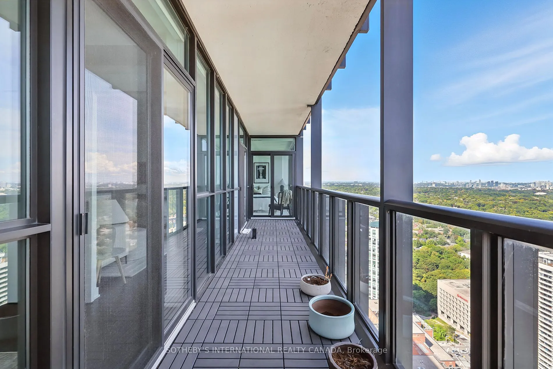 110 Charles Street E, #4207