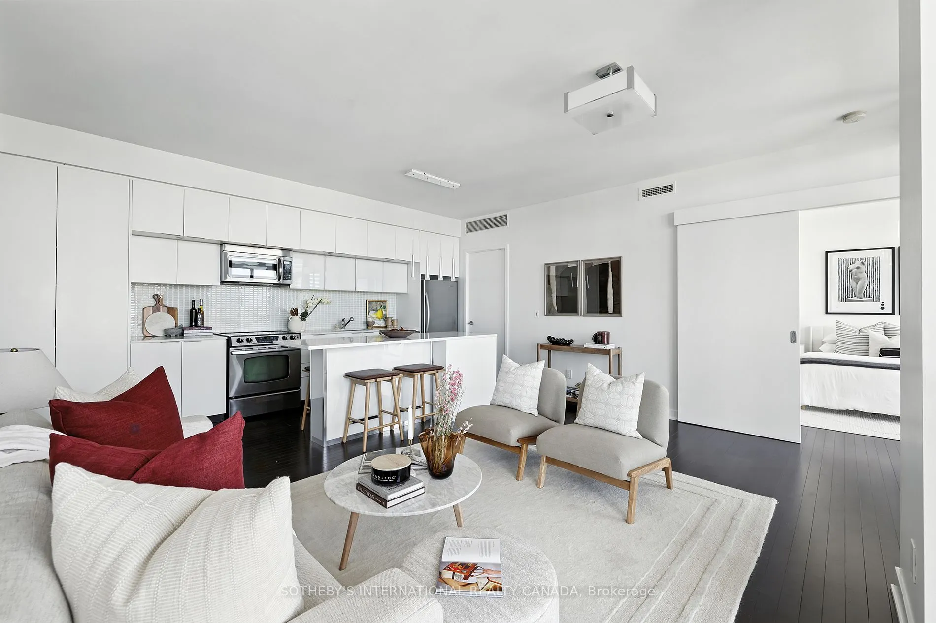 110 Charles Street E, #4207