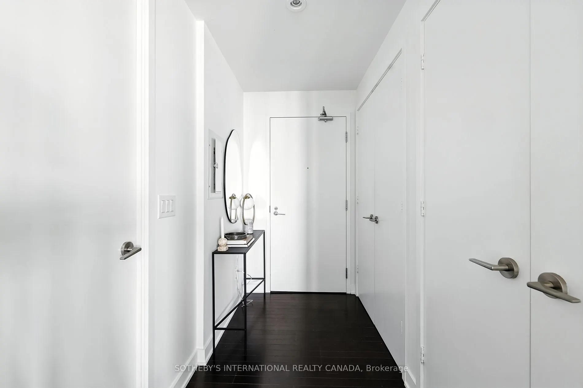 110 Charles Street E, #4207