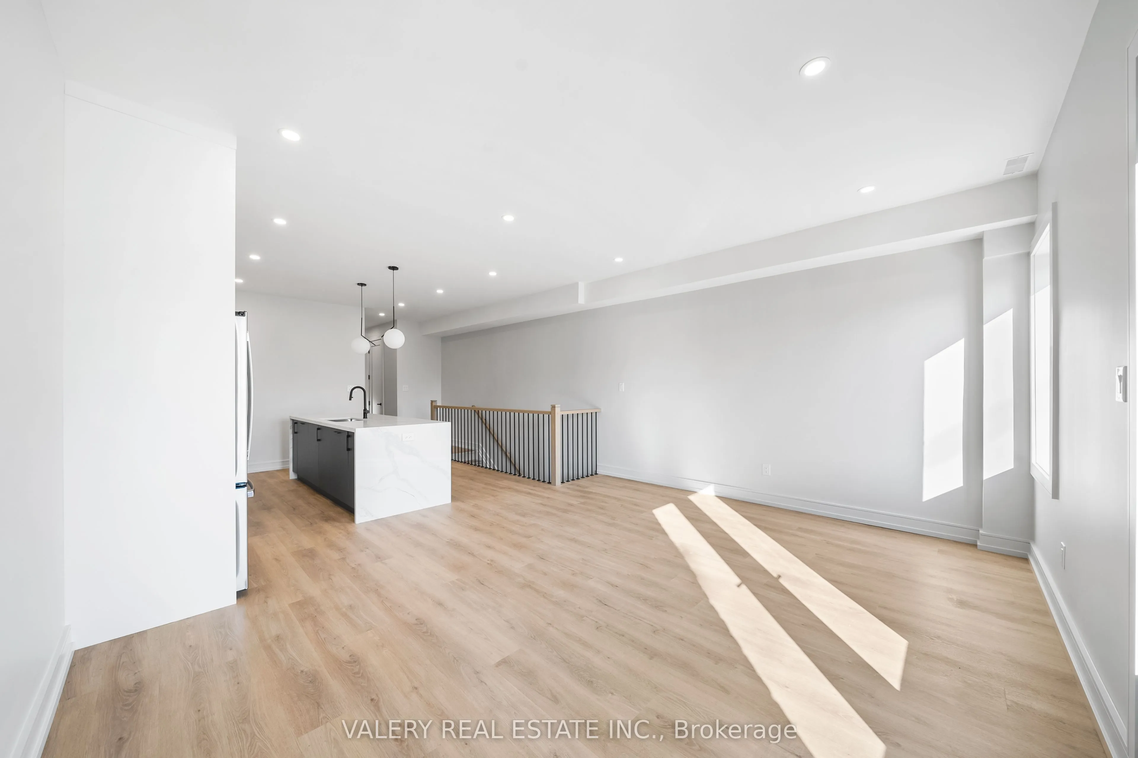 158 Dovercourt Road, #3