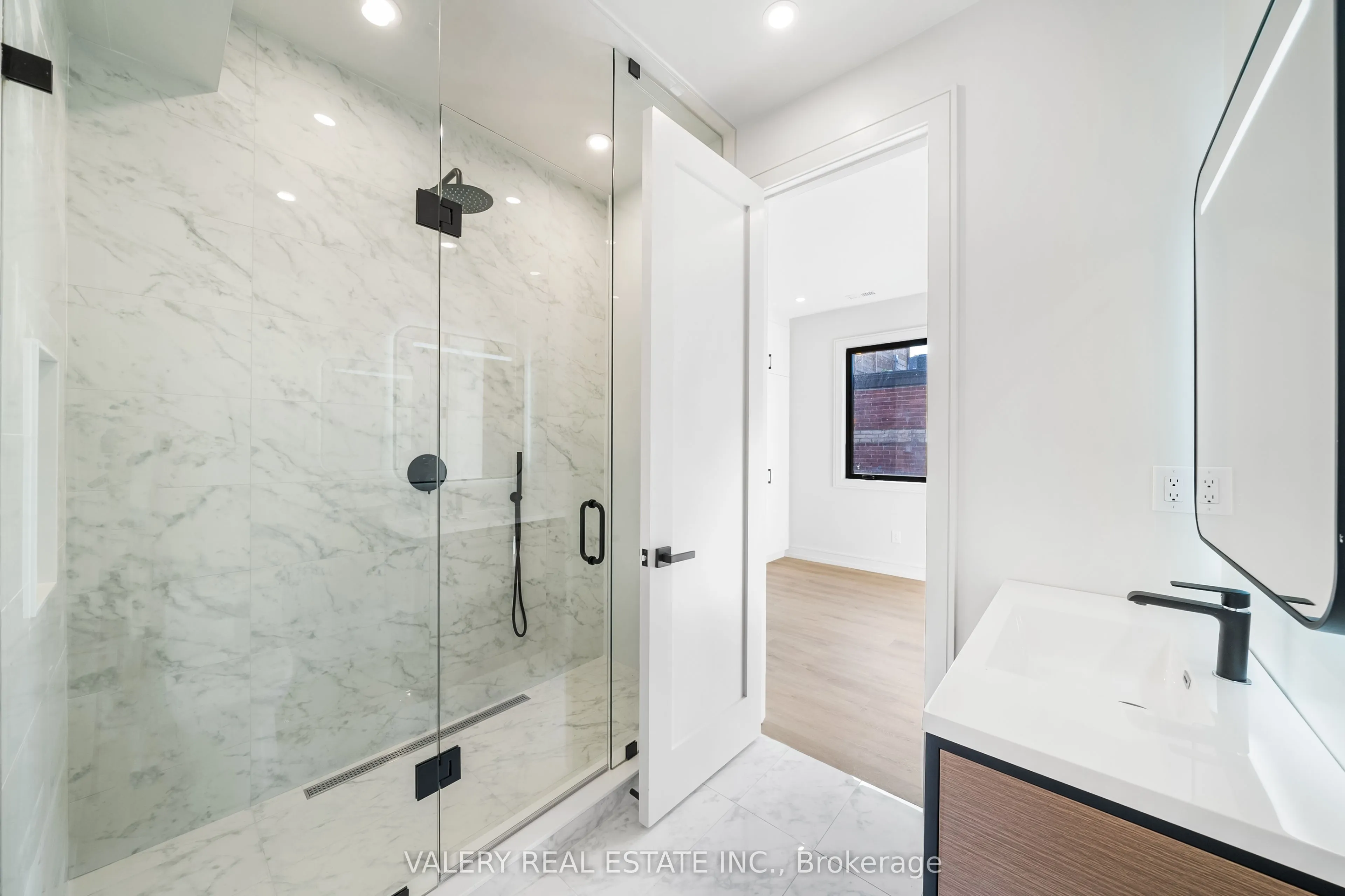 158 Dovercourt Road, #3