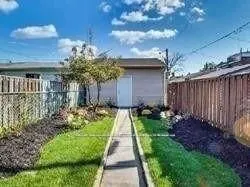 559 Dufferin Street, #Upper