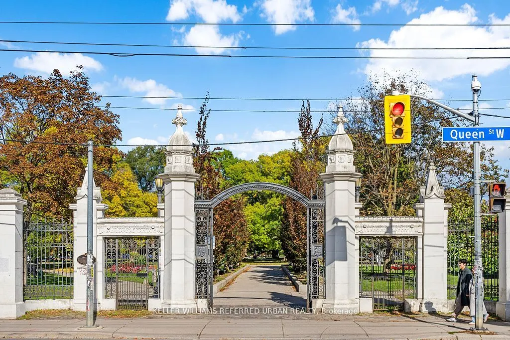 123 Gore Vale Avenue