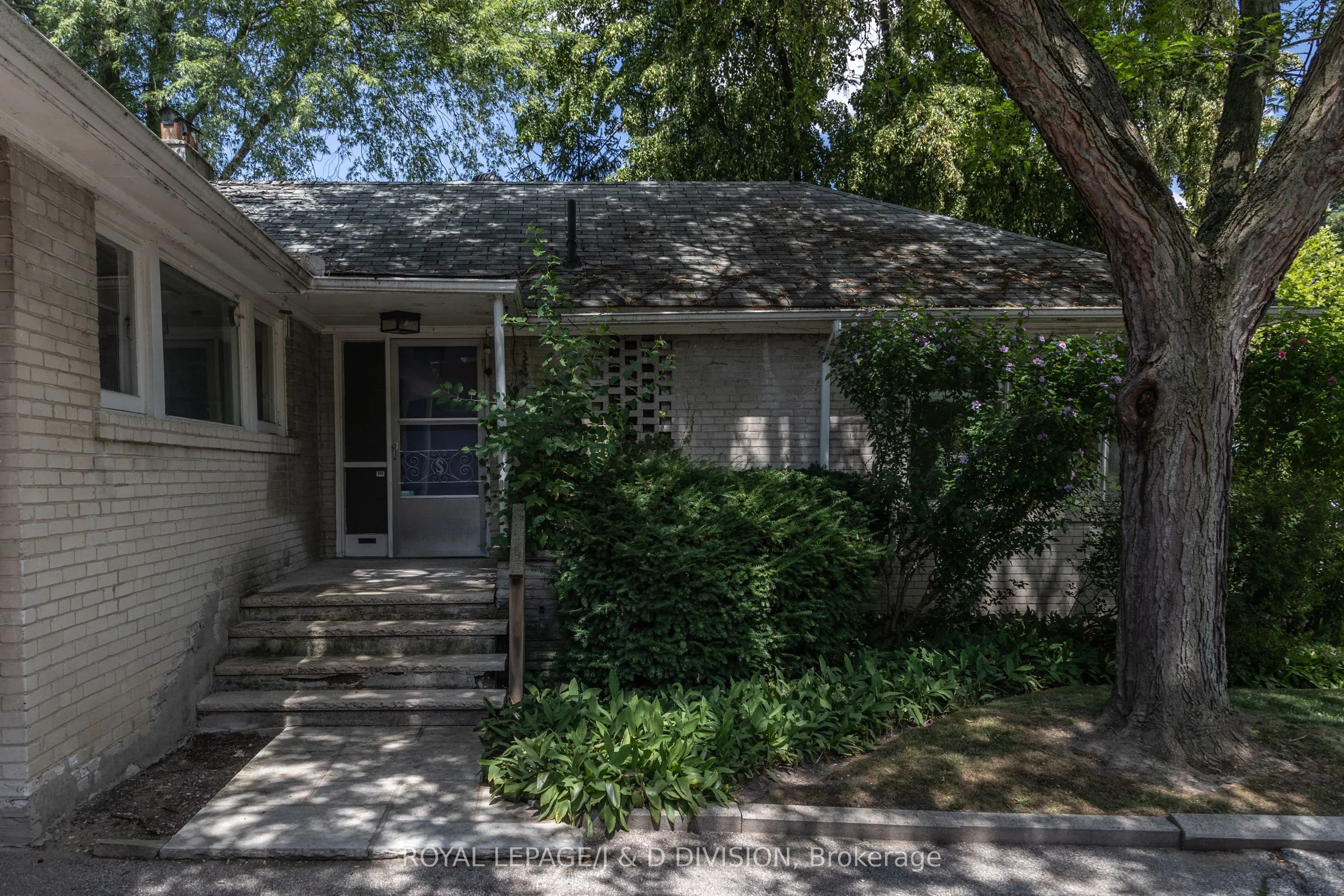 10 Campbell Crescent