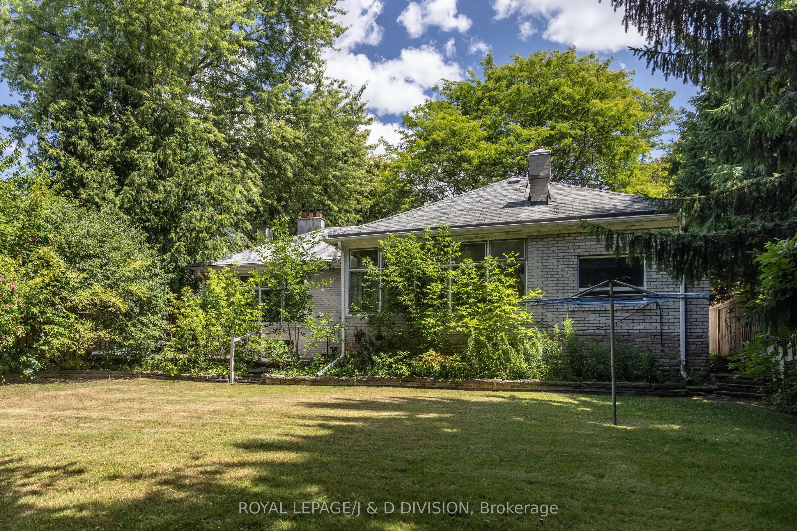 10 Campbell Crescent