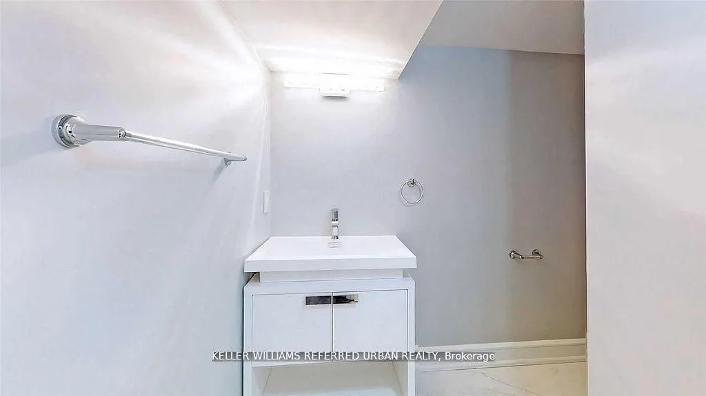 783 Dufferin Street, #1