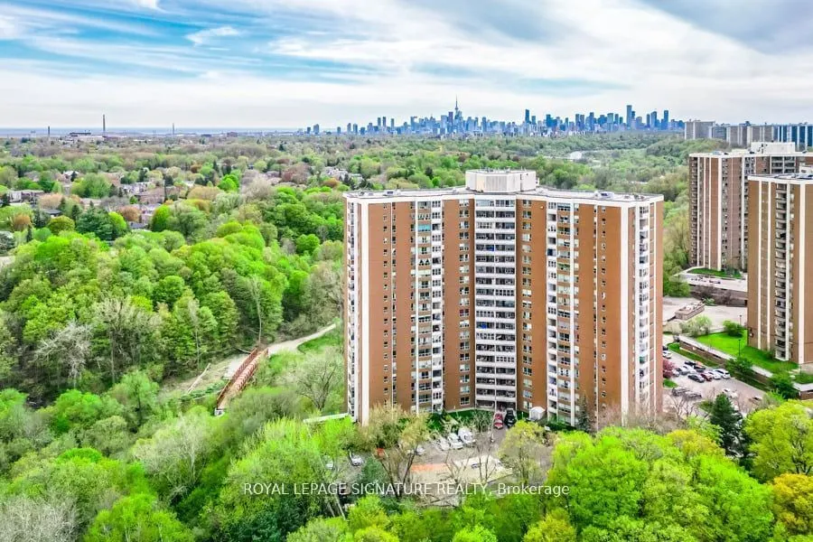 60 Pavane Linkway, #1914