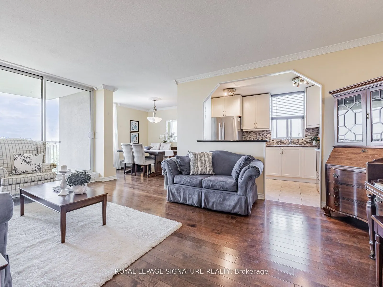 60 Pavane Linkway, #1914