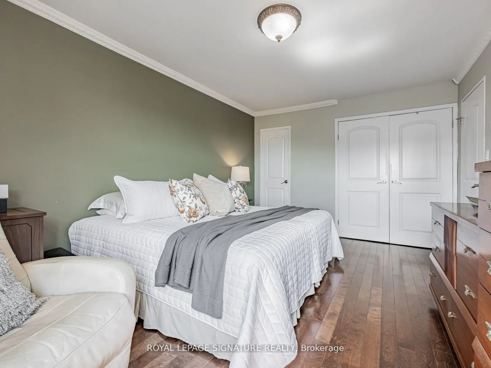 60 Pavane Linkway, #1914