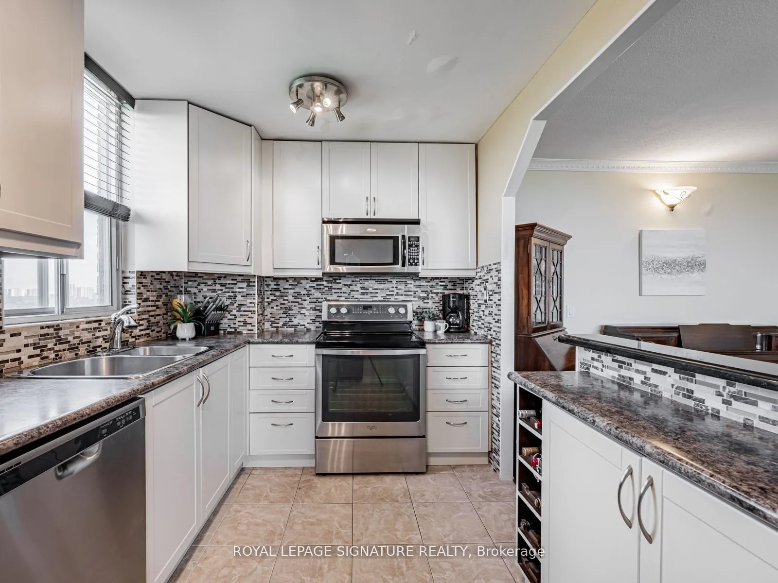 60 Pavane Linkway, #1914