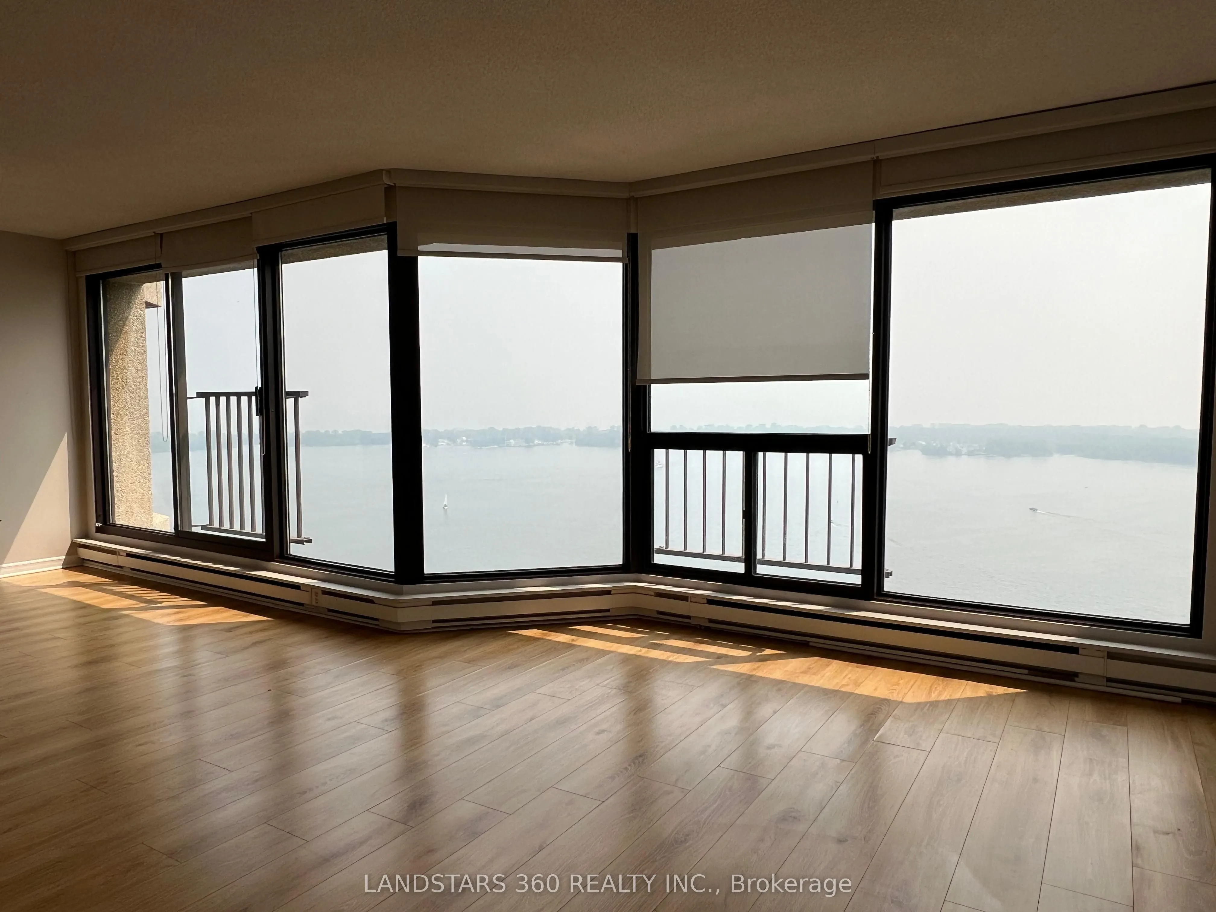 55 Harbour Square, #3311