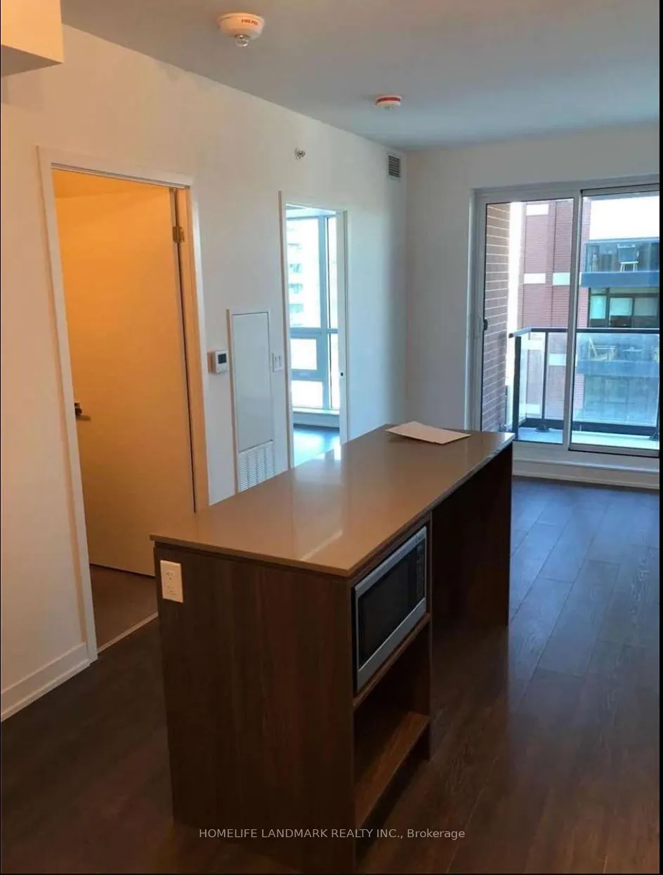 31 Tippett Road, #523